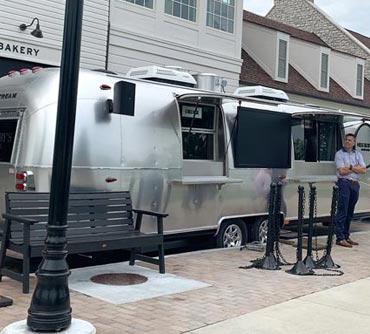 New Custom Airstream Excella 30ft food trailer, bar trailer