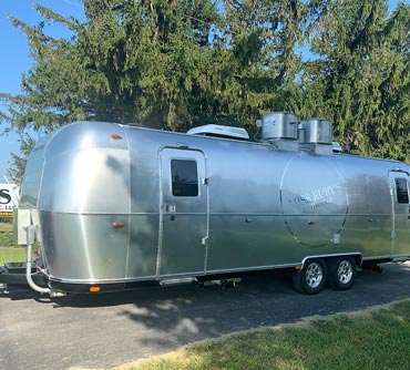 New Custom Airstream Excella 30ft food trailer, bar trailer